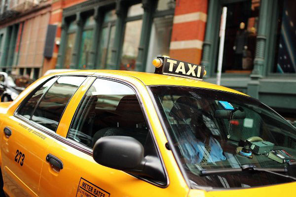 Trang thiết bị, phụ kiện hành nghề Taxi